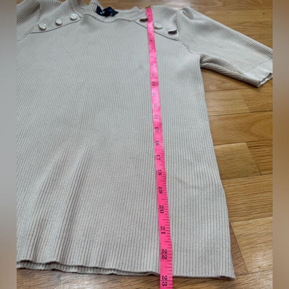 Alice Blue ribbed short sleeve top with cream and gold button accents - Picture 9 of 9